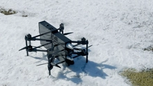 У Південній Кореї представили систему з десятків FPV-дронів, якими може керувати один оператор