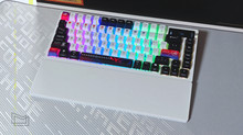 ASUS ROG Azoth X: топова механічна клавіатура з космічним дизайном