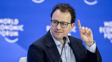 Anthropic CEO says AI will take half of office jobs and increase unemployment by 10-20%