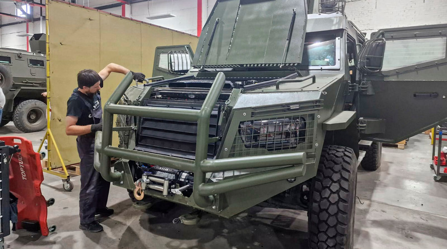 Ukrainian UkrArmoTech is preparing to present a prototype of its own tracked vehicles