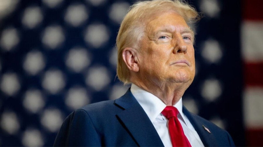 Трамп готує нові мита на мікросхеми та фармпродукцію — NYT