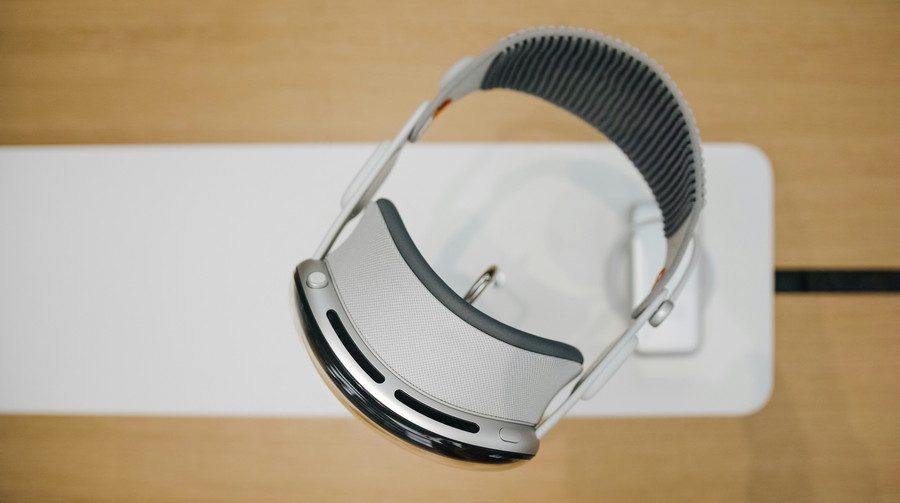 Apple Vision Air mixed reality headset could arrive within a year