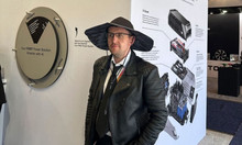 На виставці CES 2025 презентували «сонячний» капелюх EcoFlow Power Hat, який може заряджати до двох ґаджетів одночасно