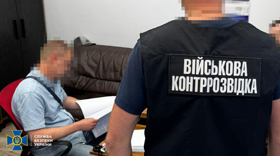 Посадовця Міноборони викрили на розкраданні бюджетних коштів на ремонті БТР