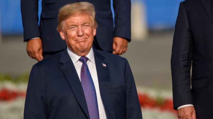 Трамп розглядає введення нових мит на імпортну електроніку, яка має вбудовані чипи