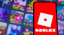 Roblox will require a face scan or ID for unrestricted chat access