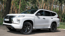 Mitsubishi Pajero Sport 3.0 V6: як бензиновий двигун вплинув на характер автомобіля?
