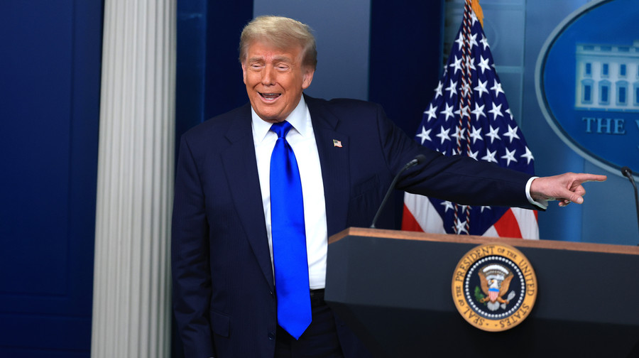 Трамп змусив Канаду скасувати податок на великі технологічні компанії