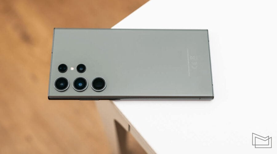 Samsung Galaxy S23 smartphones start receiving One UI 7