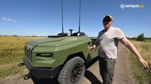 Військові показали, як працює український наземний дрон PROTECTOR із запасом ходу до 400 км