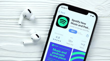 Spotify вже підготувала додаток з платежами поза білінгом Apple на iOS