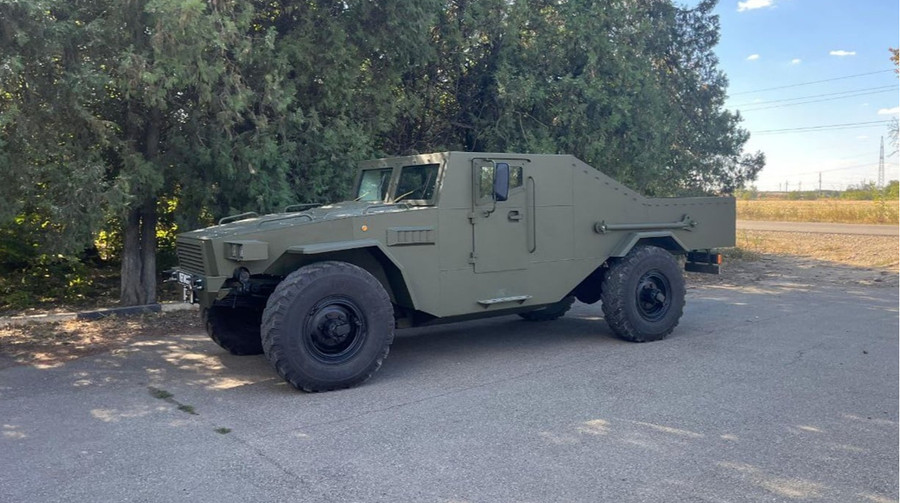 Russia showed a new armored 6.5-ton pickup truck Legionnaire