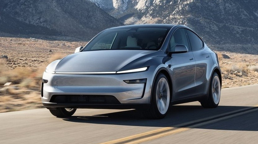 Tesla демонструє нову Model Y, яка самостійно залишає конвеєр на заводі Giga Texas
