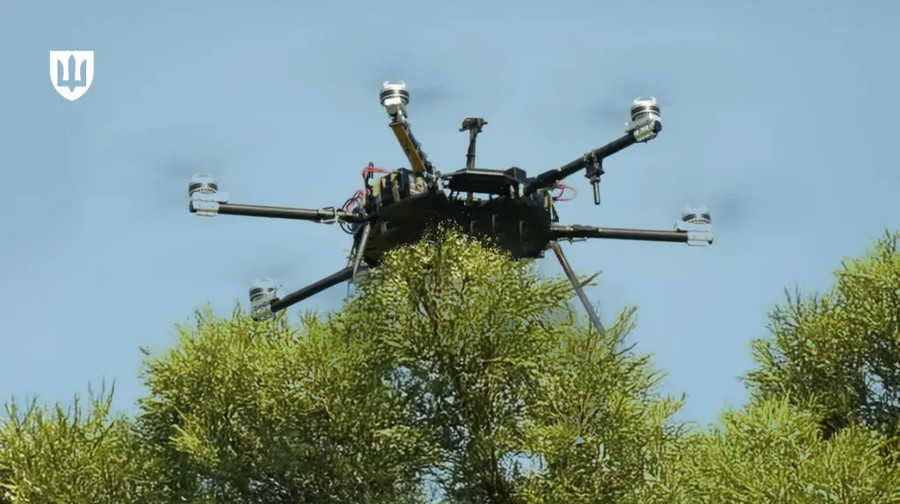 Міноборони кодифікувало новий дрон R-34-T із лазерним наведенням для боєприпасів