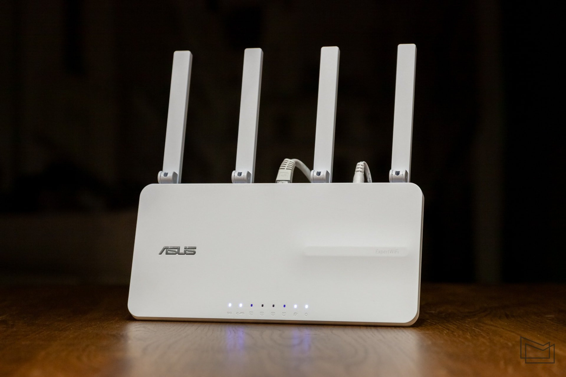 Для домашнього офісу та невеликого бізнесу: огляд Wi-Fi-роутера ASUS ExpertWiFi EBR63