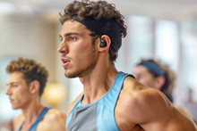 Anker soundcore Sport X20: яскрава TWS-гарнітура для спорту з'явилася в Україні