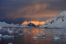 Antarctica is missing an Argentina-sized amount of sea ice – and scientists are scrambling to figure out why