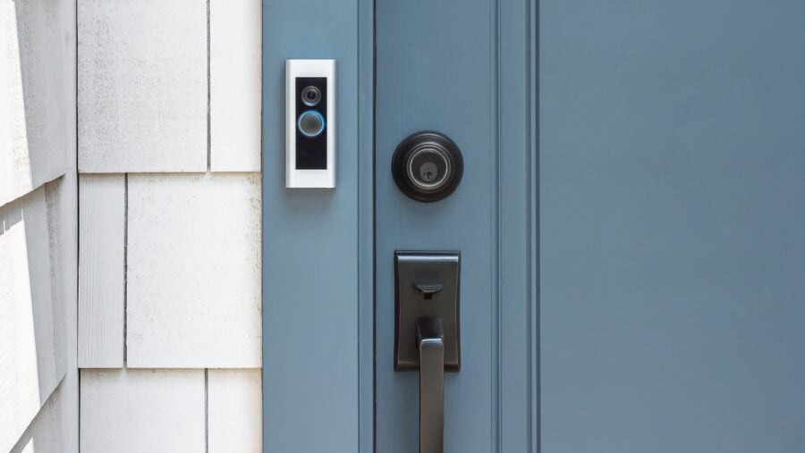 Apple is developing a smart doorbell with Face ID — Bloomberg