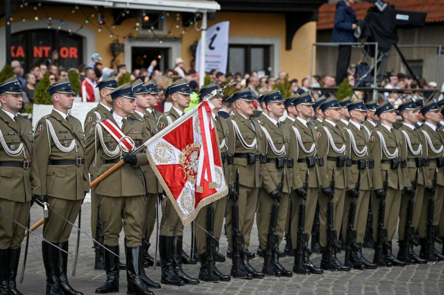 Poland plans to increase its army to 400,000