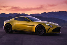 Оновлення суперкару Aston Martin Vantage: тепер «молодший» у стилі «старшого»