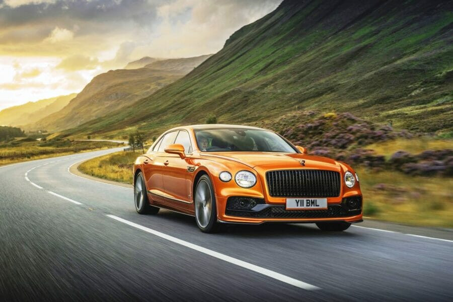 The new super-sedan Bentley Flying Spur Speed - the last of the W12 tribe?