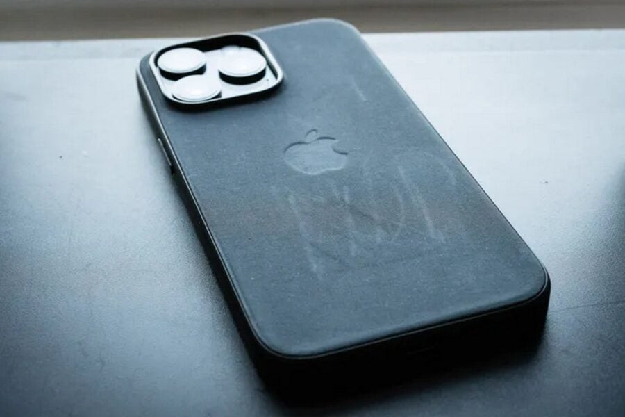 Нові чохли FineWoven для iPhone отримали негативні відгуки – їх легко подряпати