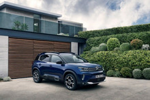 The new Citroen C5 Aircross crossover in Ukraine - from UAH 1.18 million and the Plug-In hybrid version