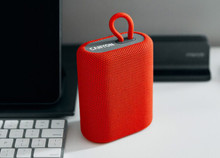 Enjoy the high-quality sound of your favorite music with the Canyon BSP-4 portable wireless Bluetooth speaker