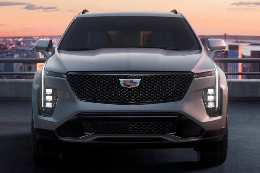 The Cadillac XT4 SUV has been updated: interesting technology and a new face