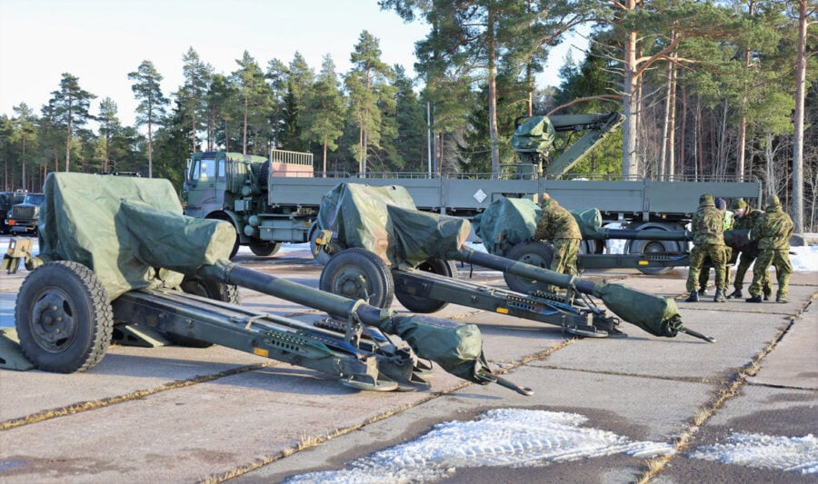 Estonia has sent D-30 howitzers and many other weapons to Ukraine