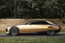 Dream car for Friday: the DS SM Tribute concept car, which honors the luxurious past and tries to look into an exciting future