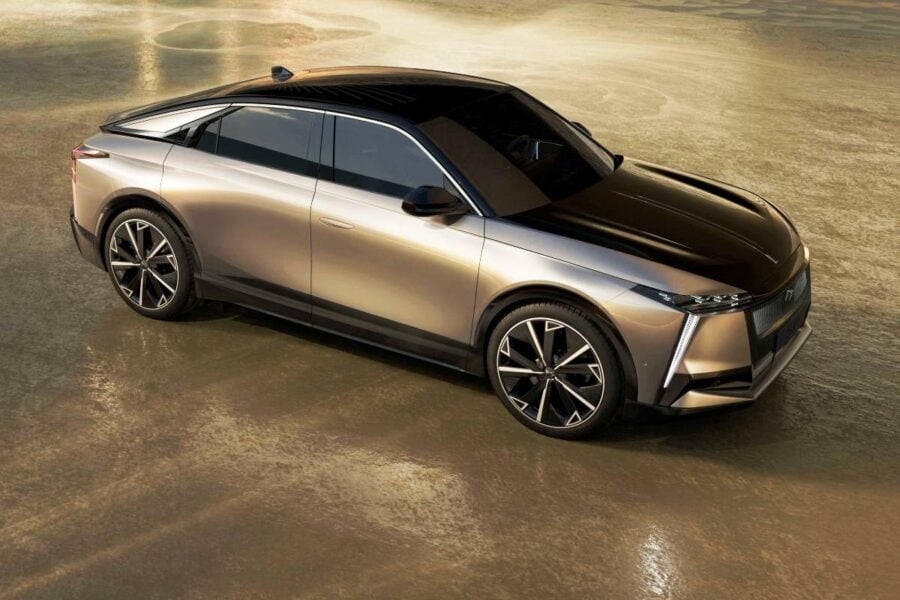 Новий розкішний електромобіль DS №8 обіцяє автономність до 750 км та 375 ”коней“ потужності