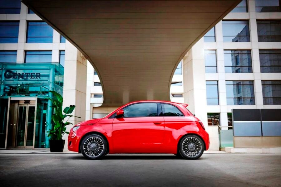 The FIAT 500e electric car returns to the U.S. market - and with its own music!