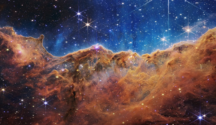 Amazing space: what we see in the first images taken by the James Webb Space Telescope