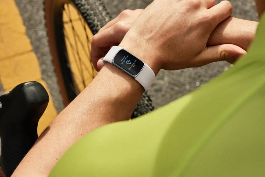Fitbit Charge 6 - новий спортивний браслет з Google Pay, Google Maps та YouTube Music
