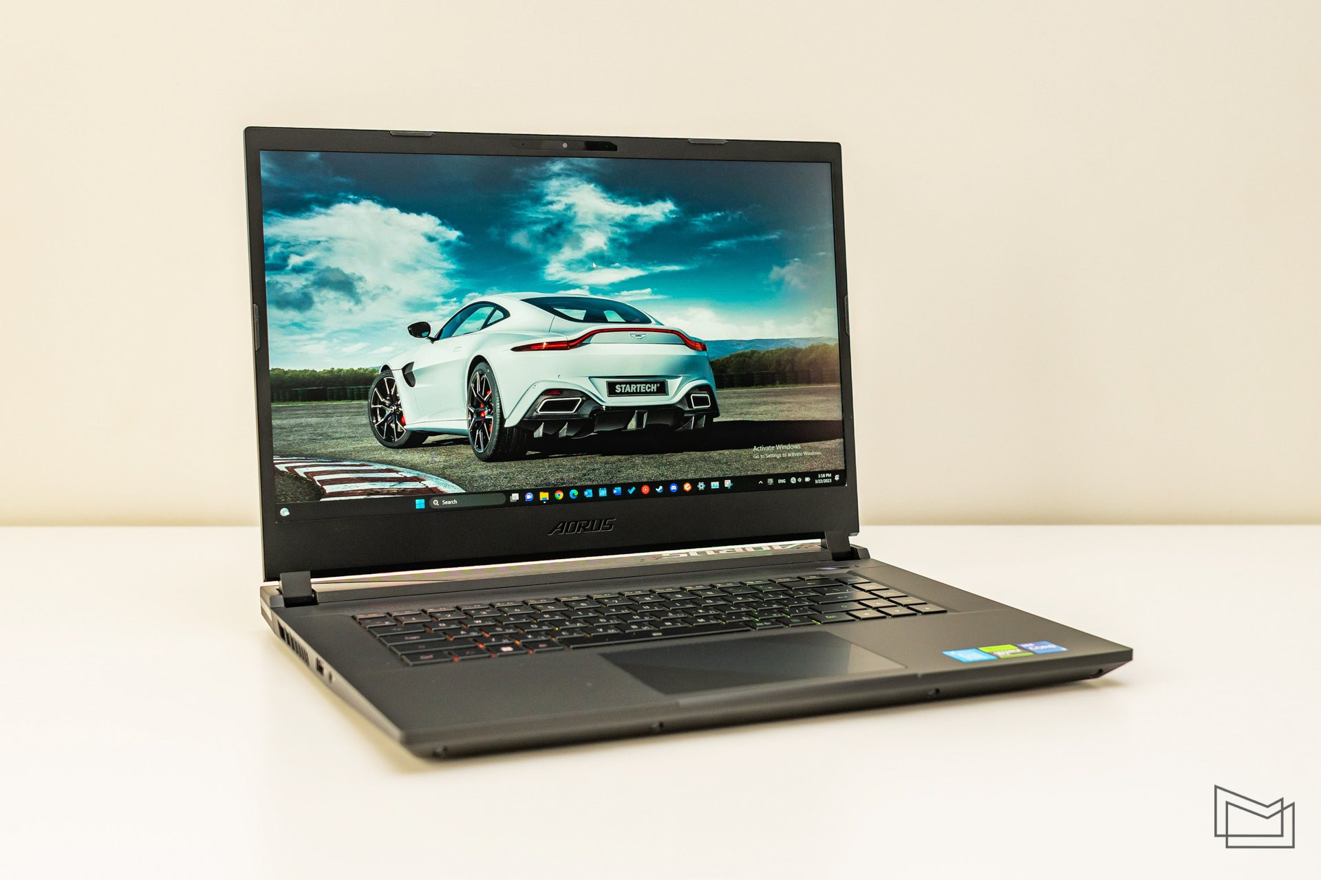 GIGABYTE AORUS 15 (BSF) gaming laptop review