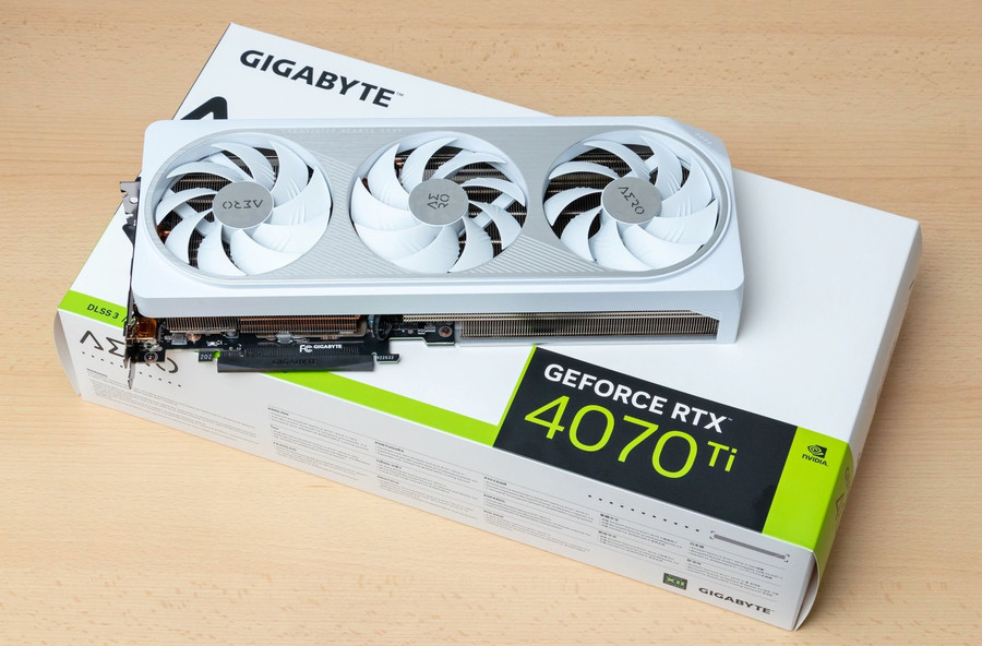 Огляд відеокарти GIGABYTE GeForce RTX 4070 Ti AERO OC 12G: небесна ігрова канцелярія