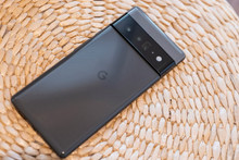 На Google подали до суду через перегрів Pixel 6 Pro