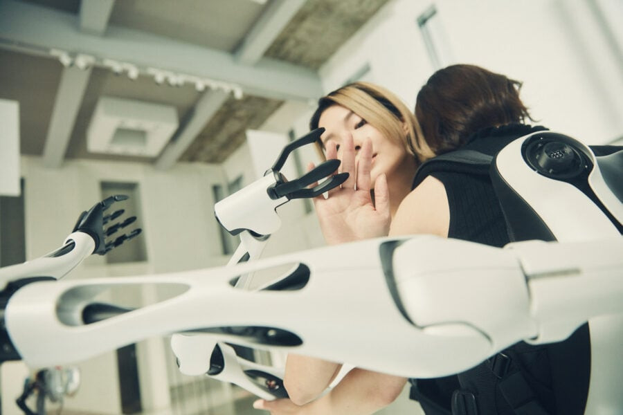 JIZAI ARMS – additional robotic arms for human cyborgs