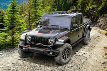 The new Jeep Gladiator Mopar 24: a funky pickup for... as much as $70 thousand?