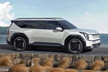 Electric KIA EV9 SUV: the first official photos from the outside and inside