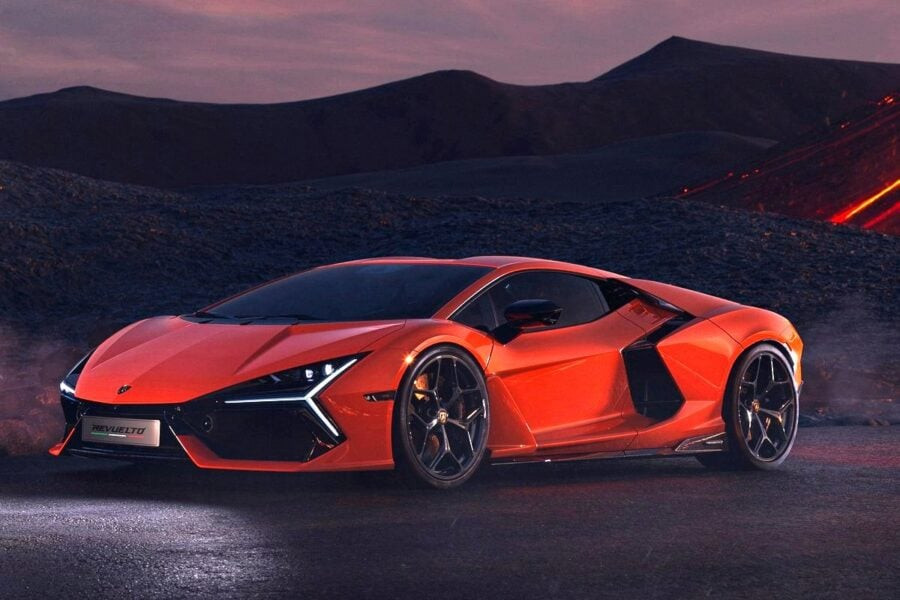 Dream car for the weekend: Lamborghini Revuelto supercar debut