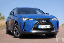 Тест-драйв Lexus UX 300e: компактний, комфортний, електричний