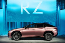 Lexus RZ 450e: the first Lexus EV