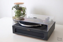 Introducing the Lenco LS-430 - do you need a vinyl player with built-in speakers?