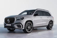 The debut of the new Mercedes-Benz GLS: a portion of updates for the giant