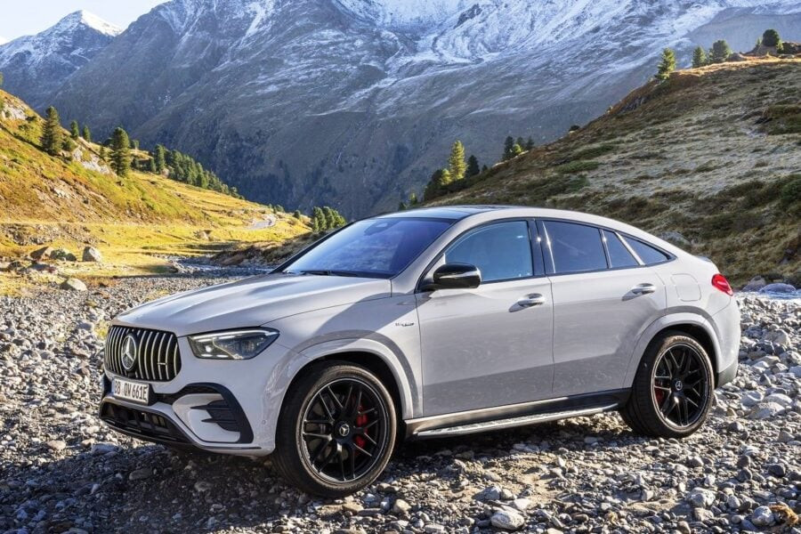 The new hot Mercedes-AMG GLE 53 Hybrid crossover combines power and electric traction