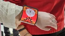 Motorola представила концепт моделі «наручного» смартфона