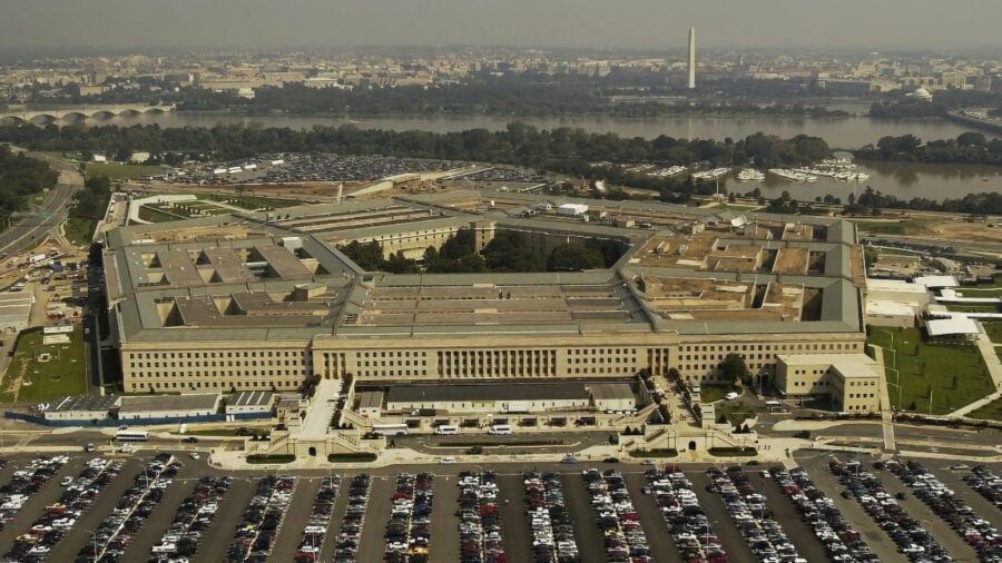 The Pentagon started blocking DeepSeek when it turned out that employees were connecting their computers to Chinese servers