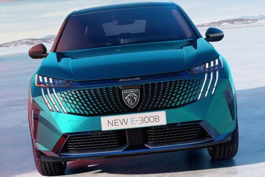 New Peugeot e-3008 crossover: first photos of the electric car